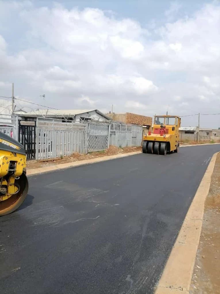 Residential driveway - detail view