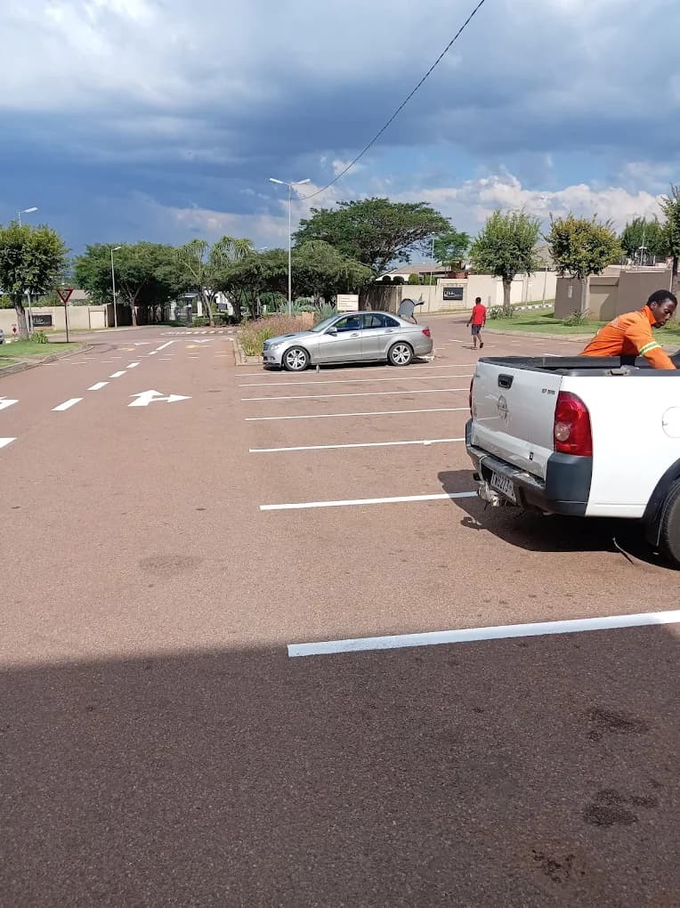 Commercial parking bay construction